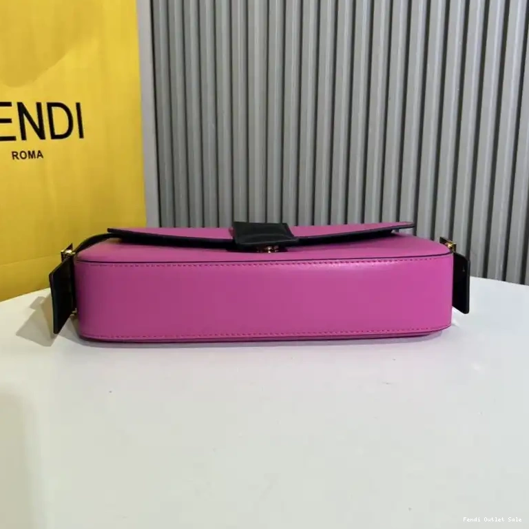 Cheap In Rose Baguette Twist Leather Bag Medium Fendi Nappa 0705